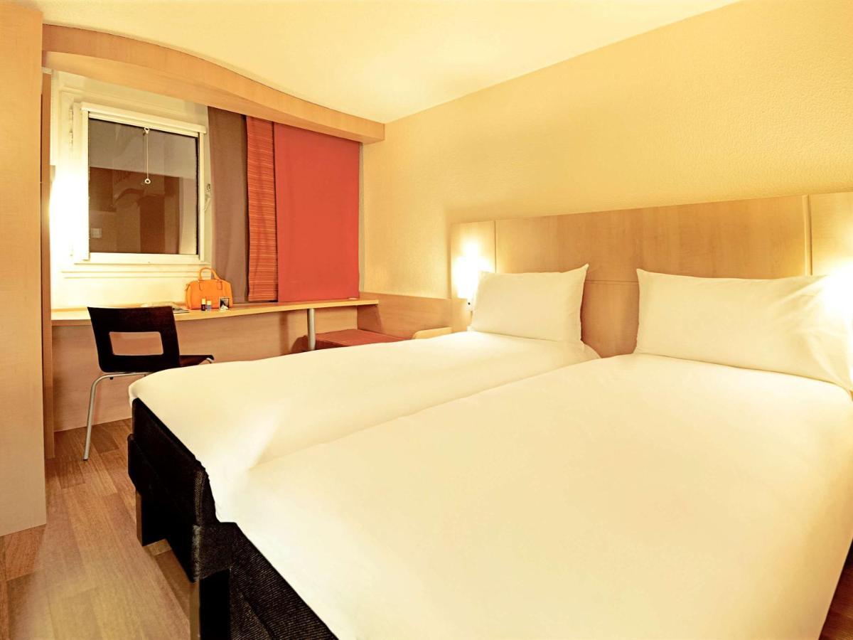 Ibis Loriol Le Pouzin Hotel Exterior photo